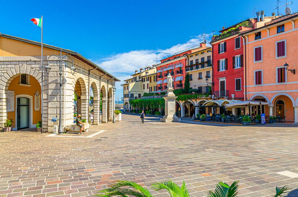 Desenzano del Garda Piazza Malvezzi