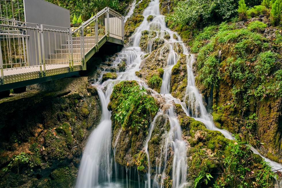 cascata del varone riva del garda