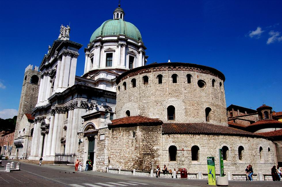 Brescia Piazza Paolo VI