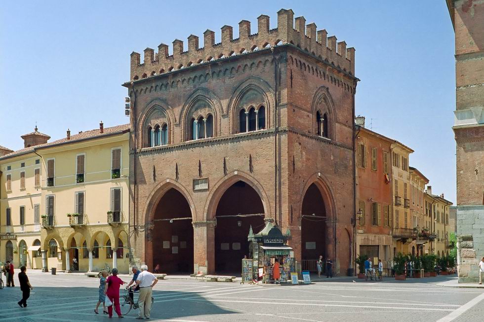 Cremona Loggia Militi